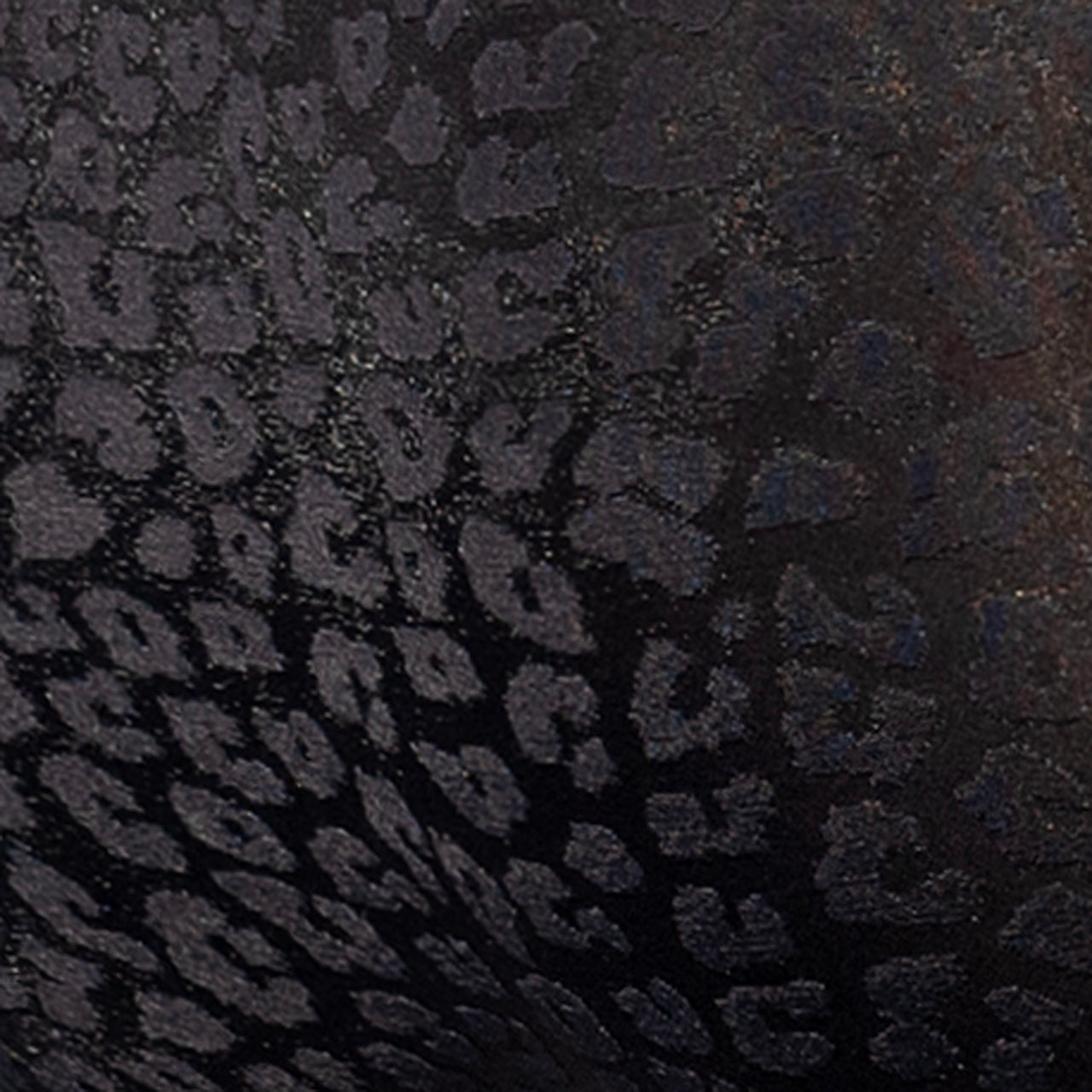 ES Collection Black Leopard Trunk Black UN624