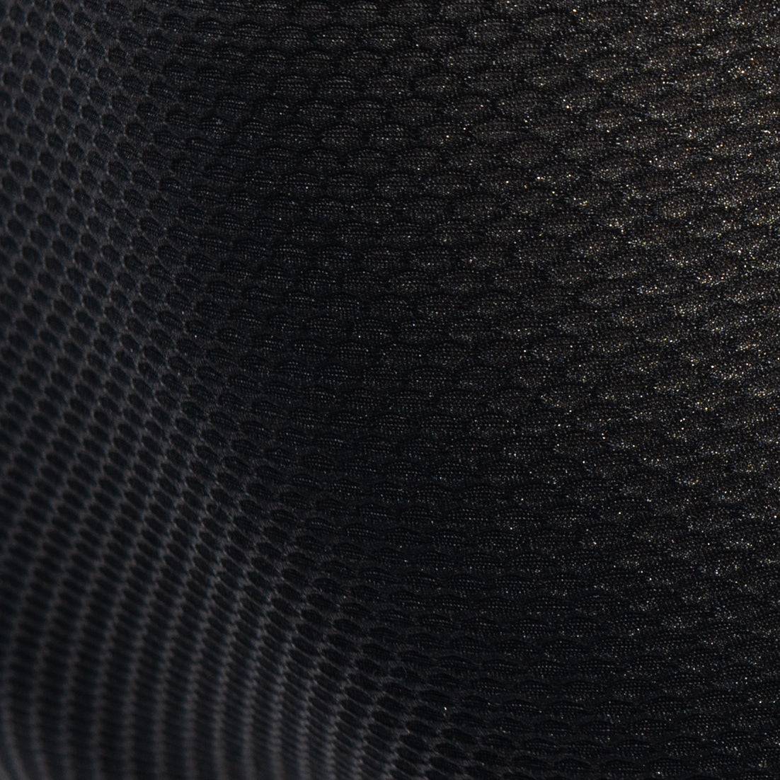 ES Collection C-Through Bee Nest Trunk Black UN648